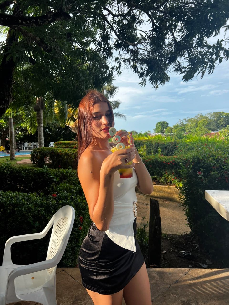 Someone new on MuaCam, outdoors between matches